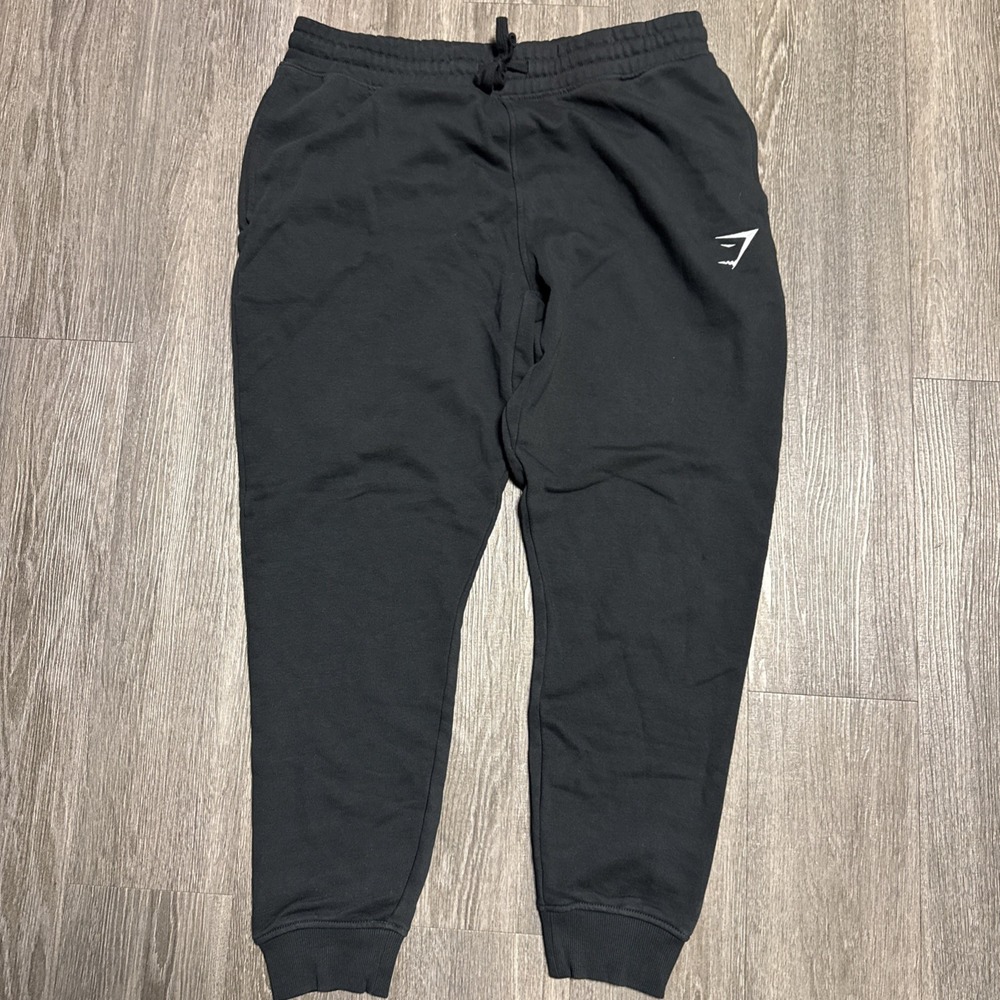 Gymshark Joggers Mens L Tapered Sweatpants Crest Workout Black Fleece
